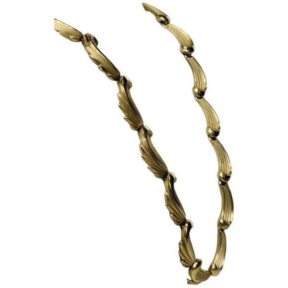 Trifari Womens Frosted Gold Tone Swirl Elements Choker Vintage Necklace 17.5in - Picture 2 of 7